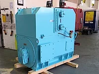 High-voltage compressor motor High-voltage compressor motor