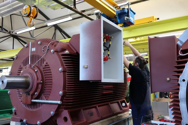 Dual-speed medium voltage motor manufacturing Berlin, Germany Dual-speed medium voltage motor manufacturing Berlin, Germany