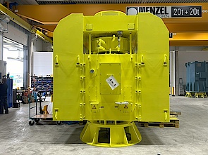 4160 V IM V1 motor with special flange