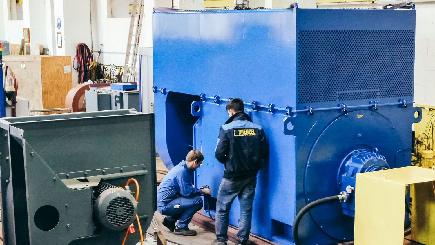 Electric motor test facility. Checks up to 13.8 kV