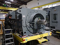 Installing sensor cables on a water-cooled high voltage motor Installing sensor cables on a water-cooled high voltage motor