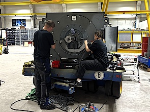 Working on a 10,500-volt Ex-p compressor motor Working on a 10,500-volt Ex-p compressor motor