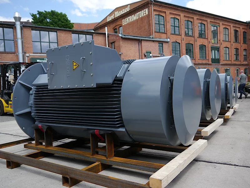 Medium voltage motors up to 13.8 kV and 25 MW
