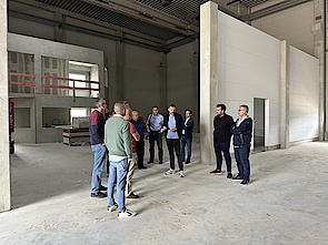 Paul Bernhard shows the future load test field