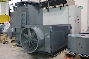 Sonderanfertigung LV-Motor mit IC616-Kühler und Lüfterhaube