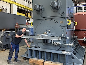 11kV motor with massive base frame made ready for shipment 11kV motor with massive base frame made ready for shipment
