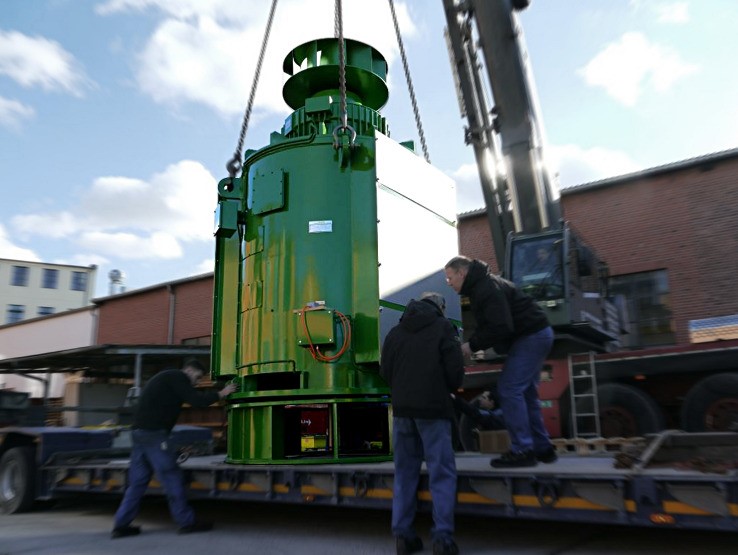 Loading of a special adaptation motor for Malaysia