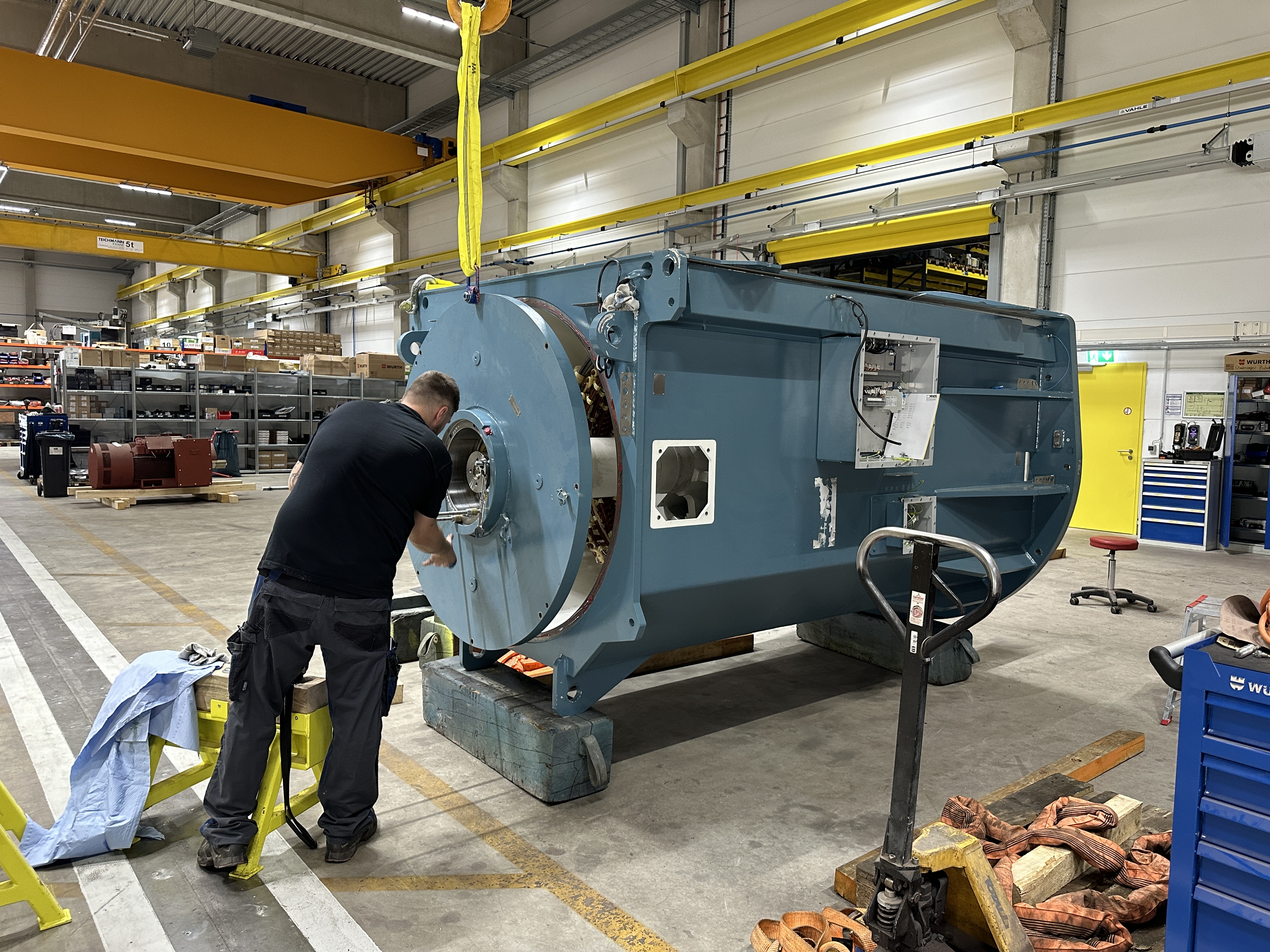 Final assembly steps for 690V motor