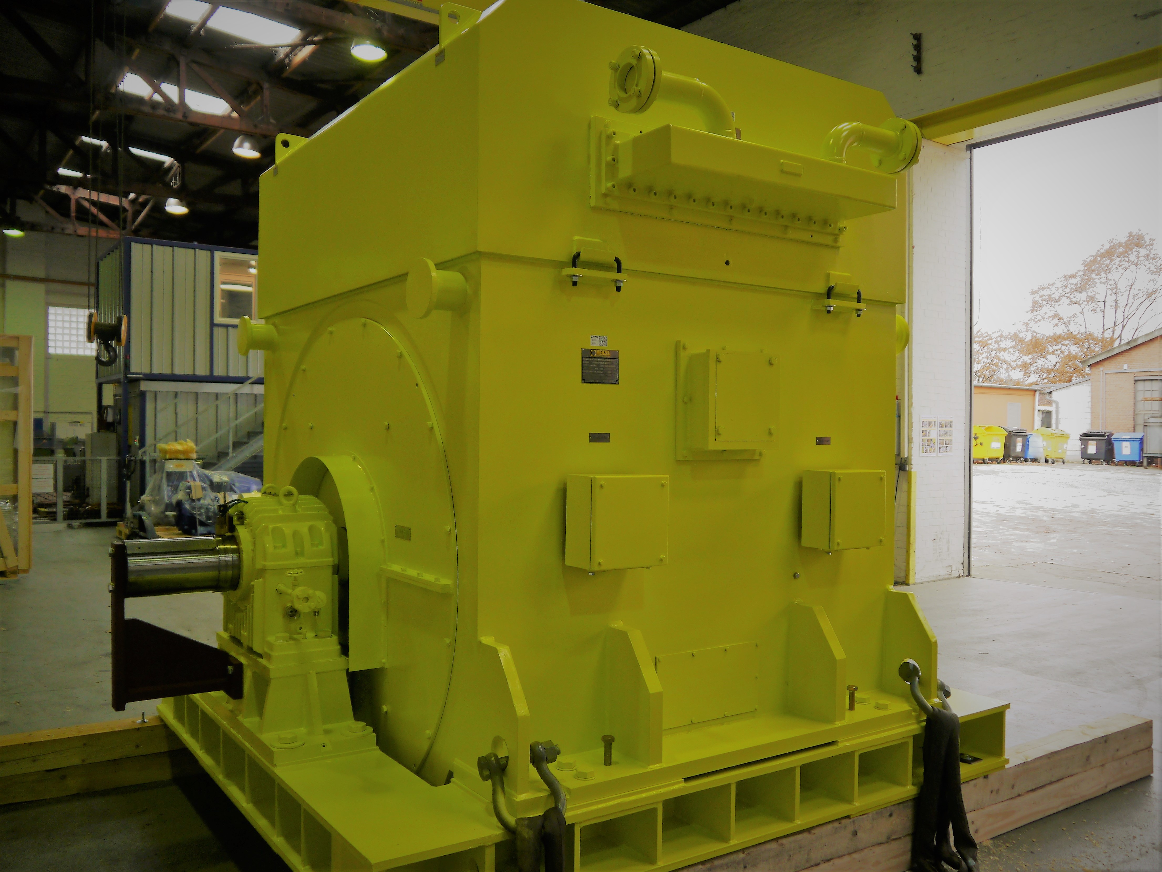 Drehstrom-Käfigläufermotor als Ventilatorantrieb für italienisches Wärmekraftwerk