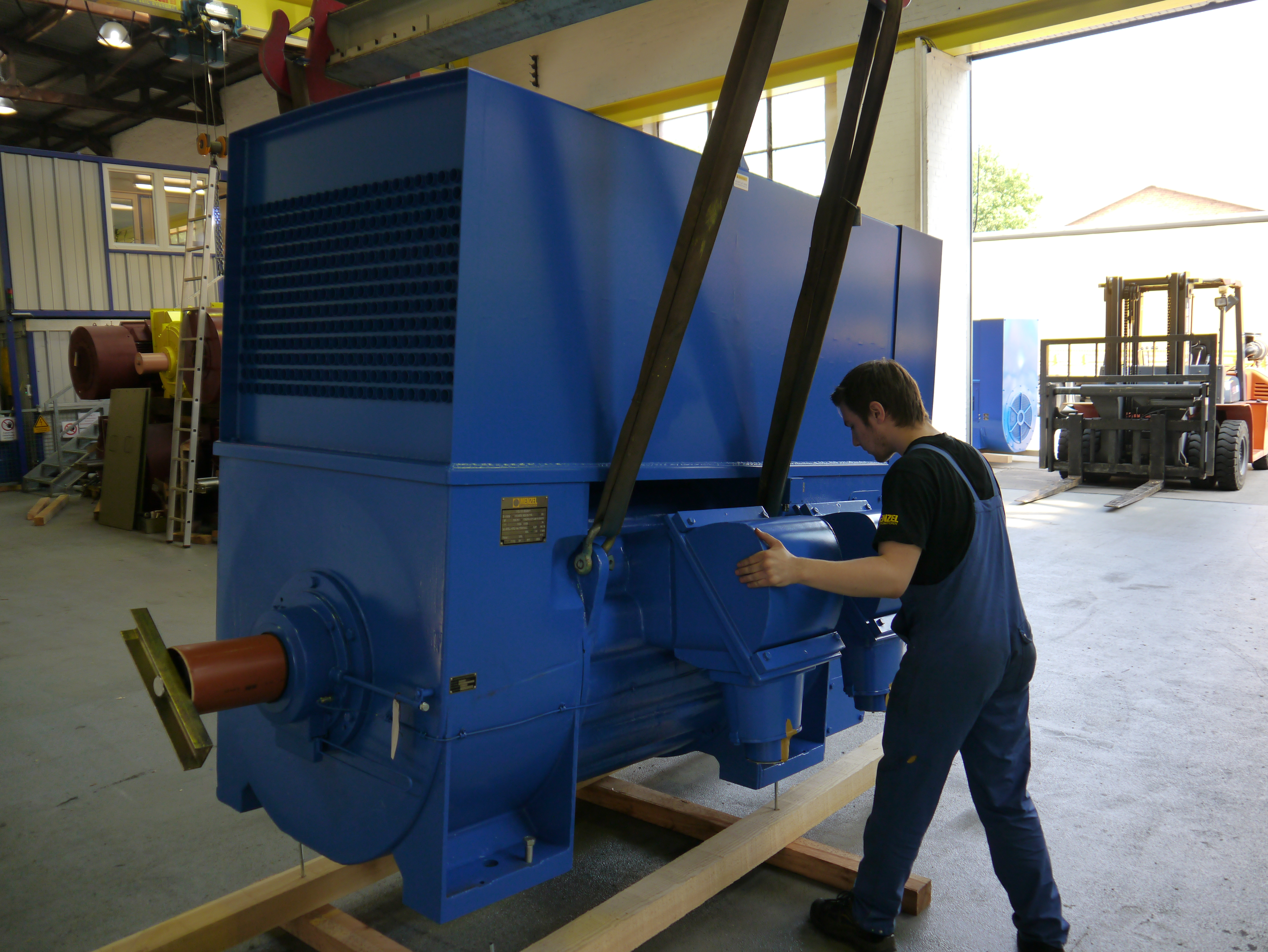 6000 V motor to drive coal mine conveyor belts