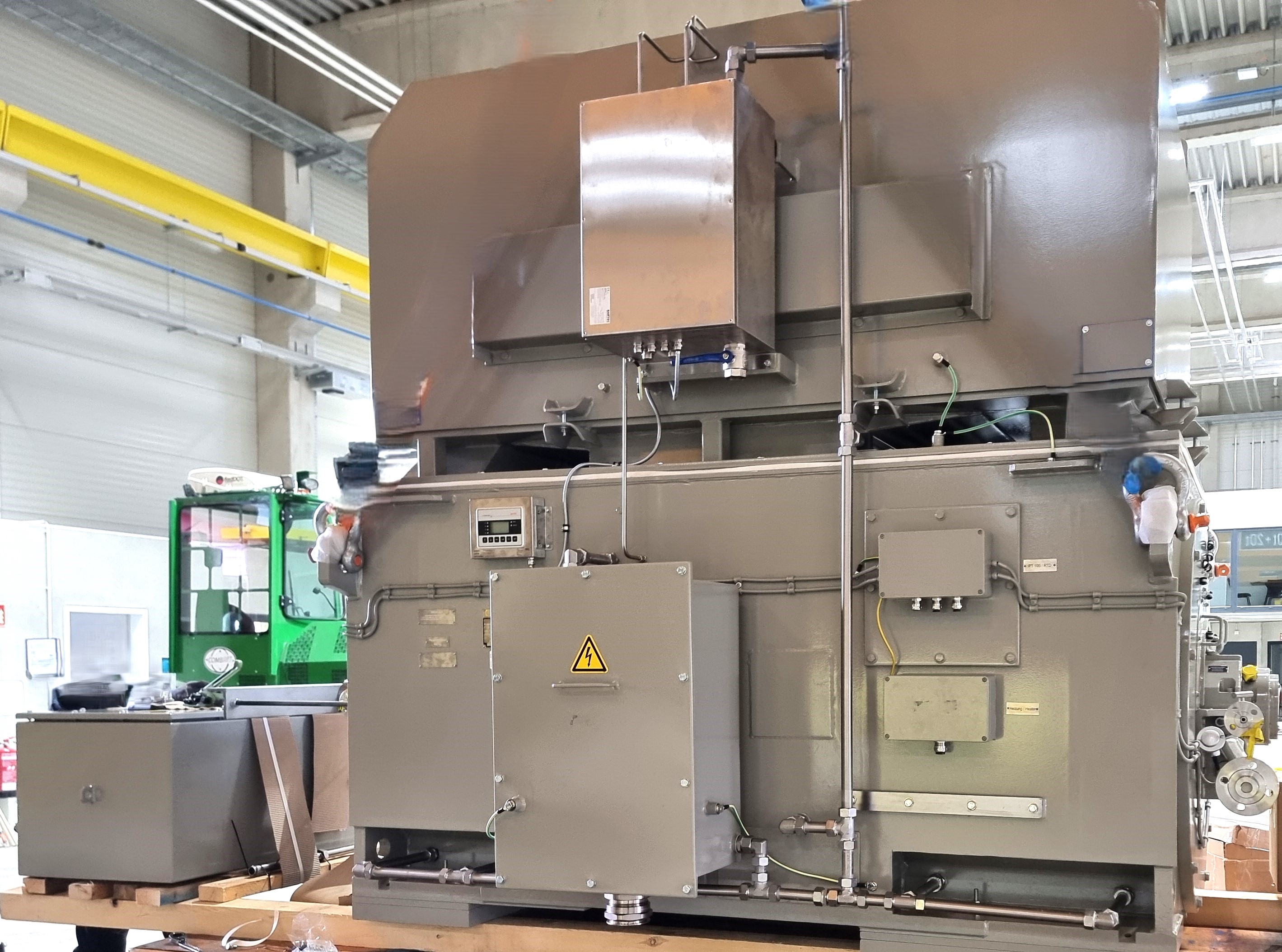 Ex-p compressor motor with with purge flanges