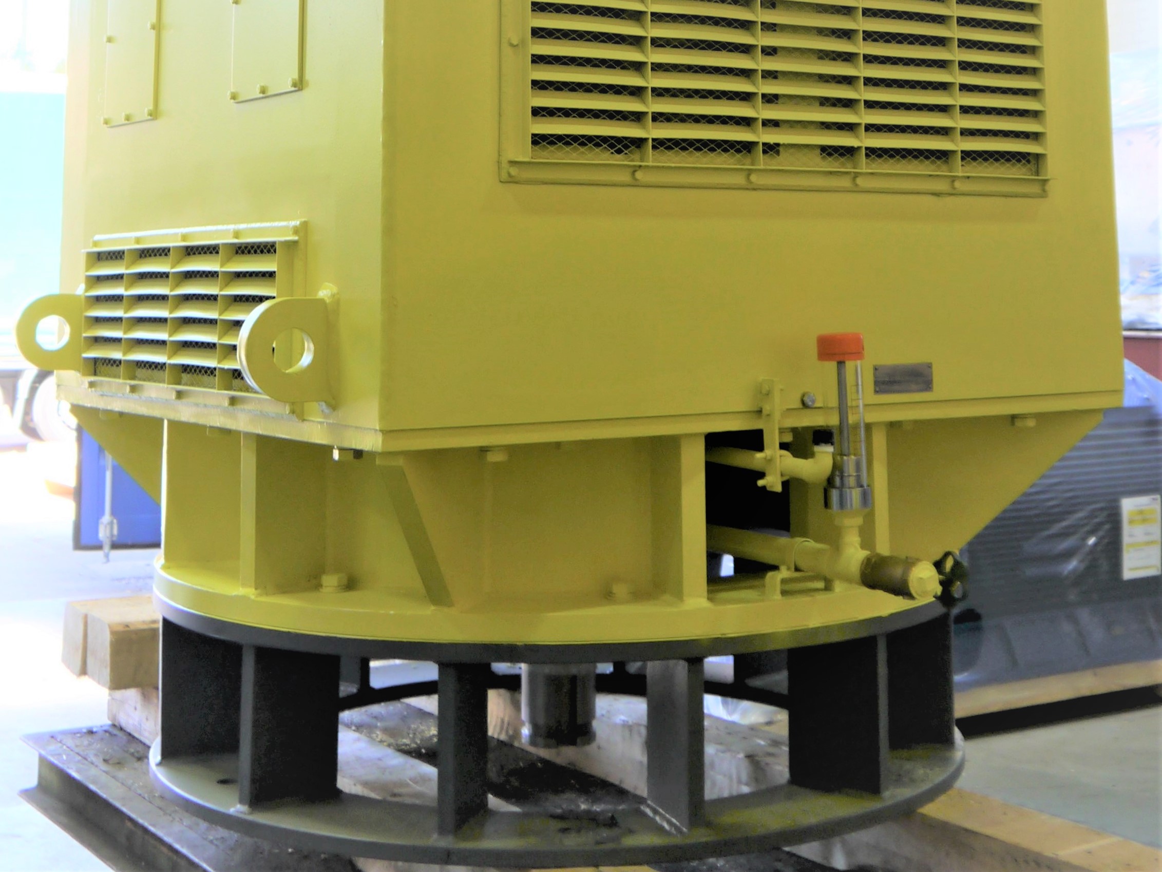 Oil connection of a V1 slip ring motor